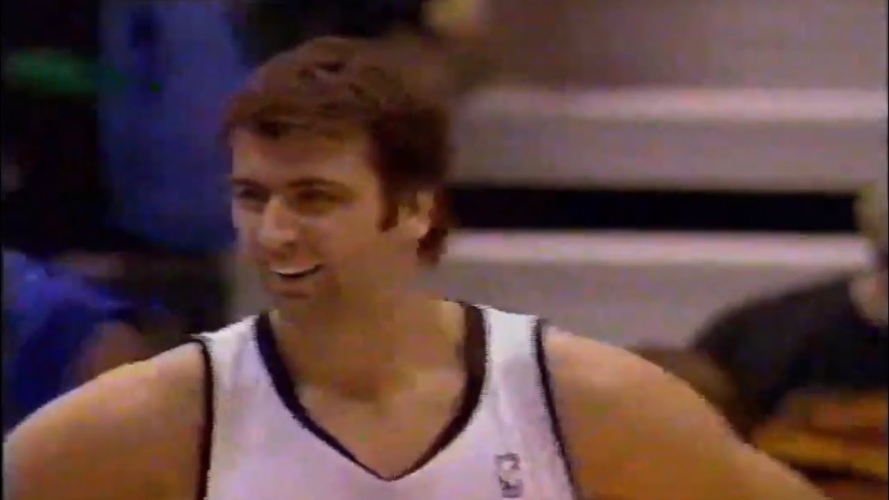 Mehmet Okur Jazz 21pts 13rebs 4asts vs 76ers (2005)