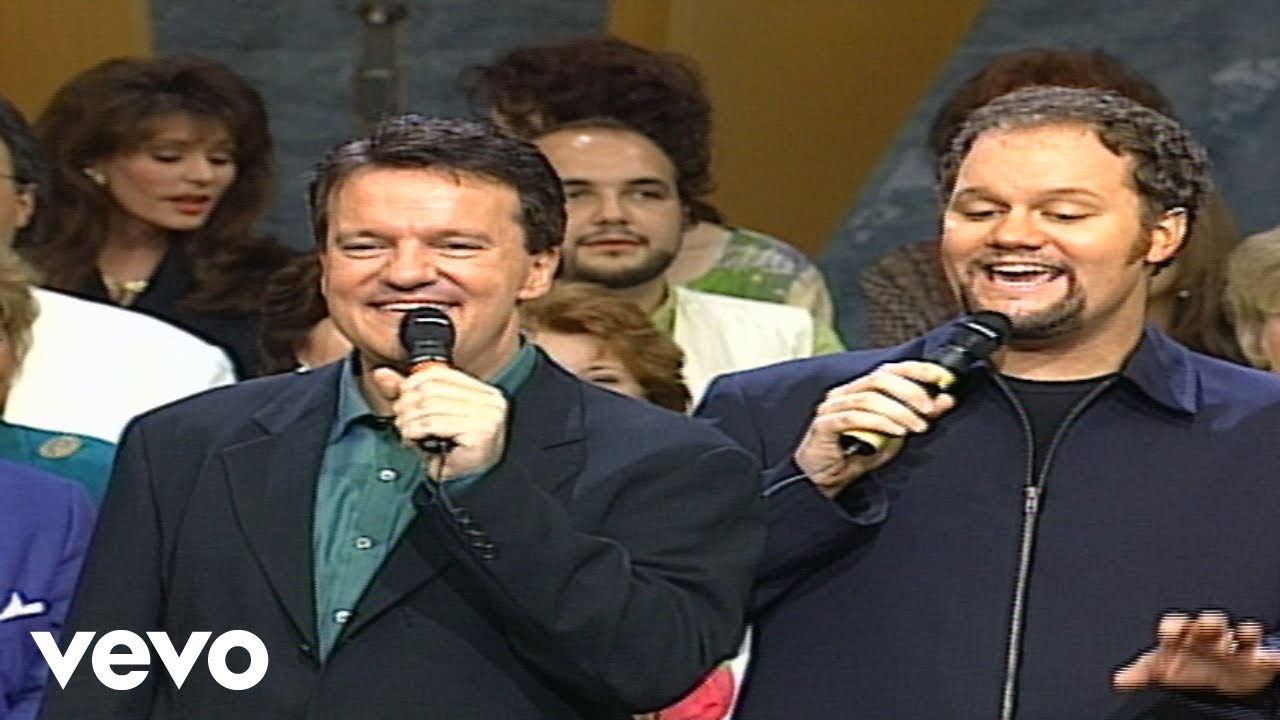 Bill & Gloria Gaither - Satisfied [Live] ft. Gaither Vocal Band