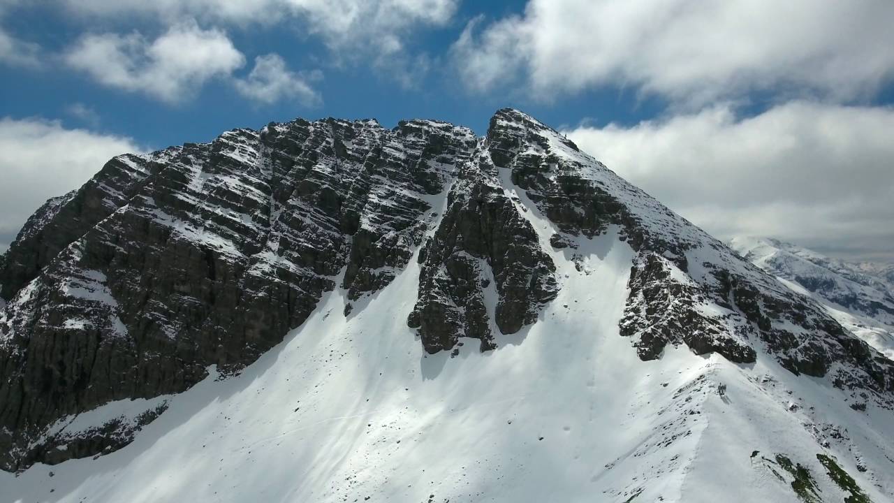 AirTime Beautiful Lech in the Alps - 4K