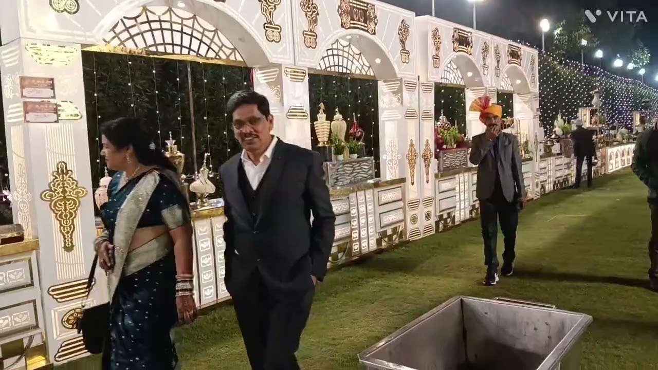 दोस्त की शादी समारोह की वीडियो 