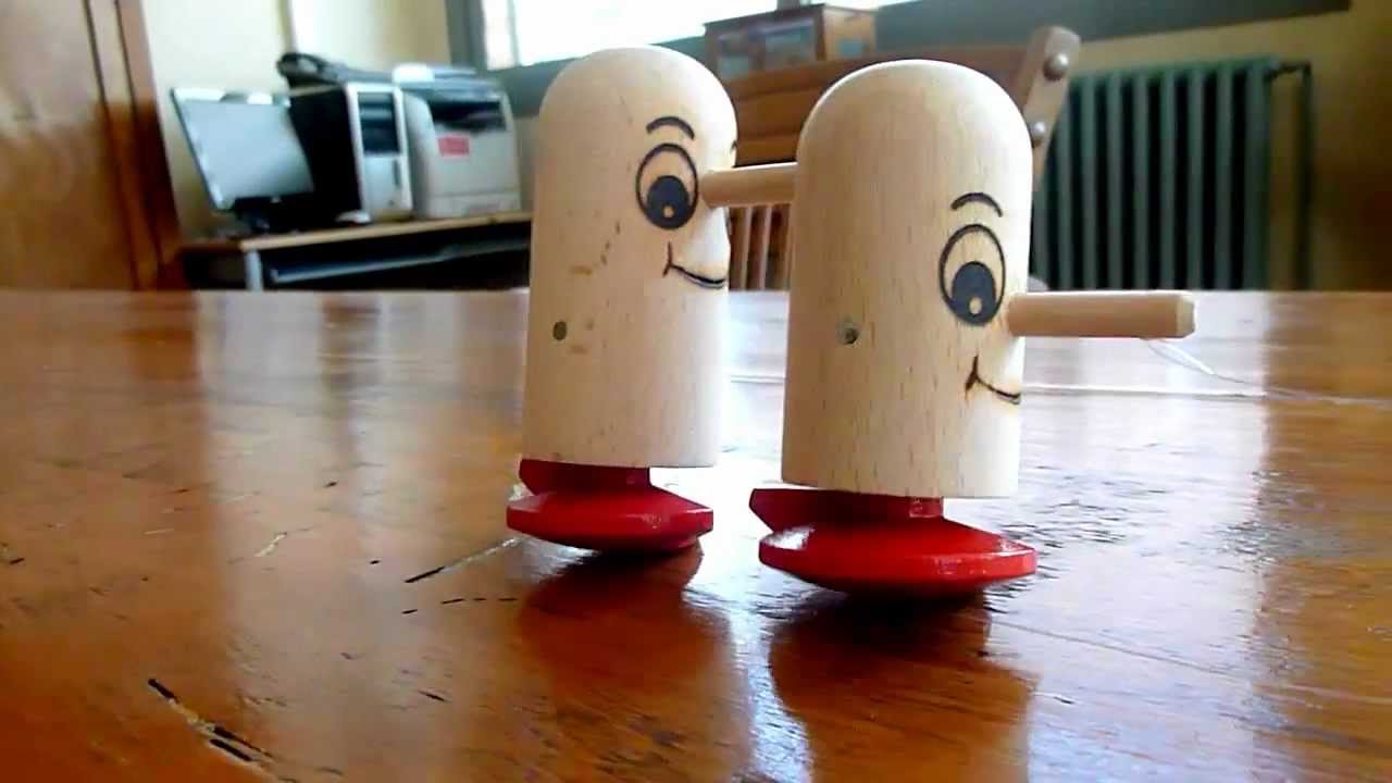 Física de juguetes. Ramp walker tipo 1