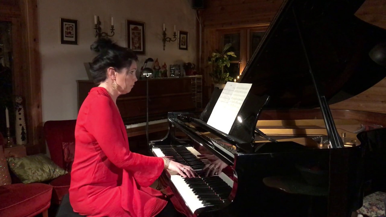 Lucia -Så mörk är natten- Ulrika A. Rosén, piano.