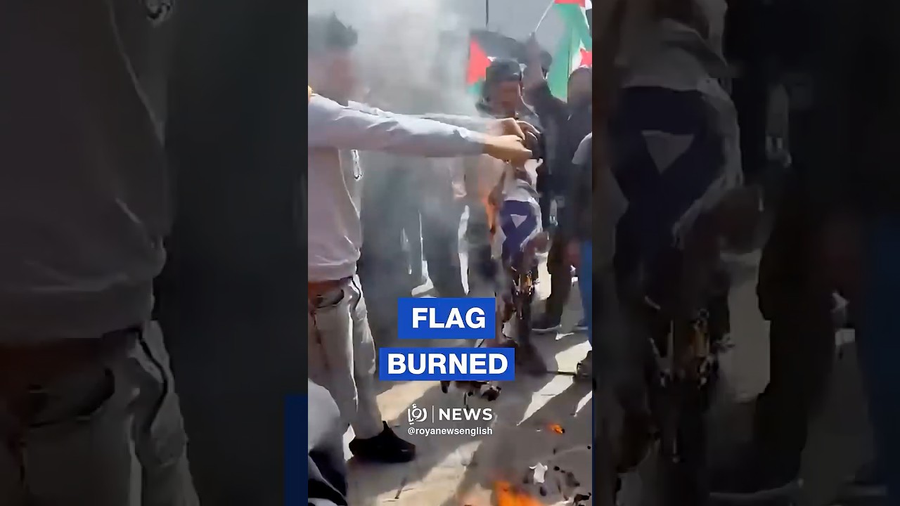 Syrians burn &lsquo;Israeli&rsquo; flag to condemn new death penalty law