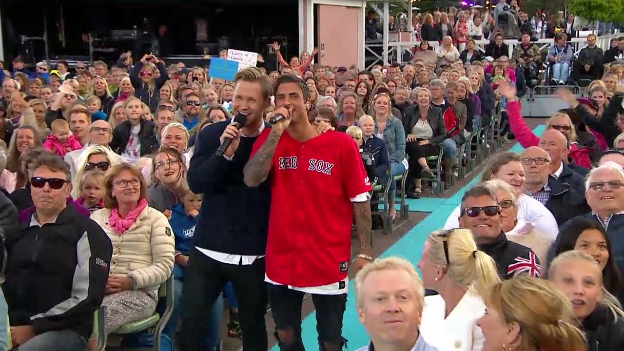Samir & Viktor sjunger Teddybjörnen Fredriksson med publiken - Lotta på Liseberg (TV4)