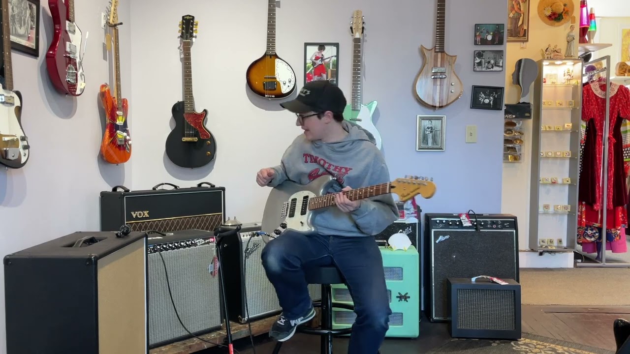 Fender Player Mustang 90 and Four Seasons Denim Coat