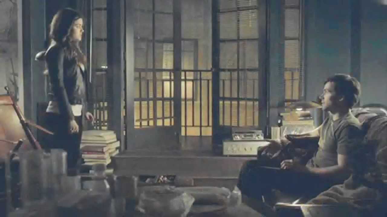 Aria & Ezra - Old Money