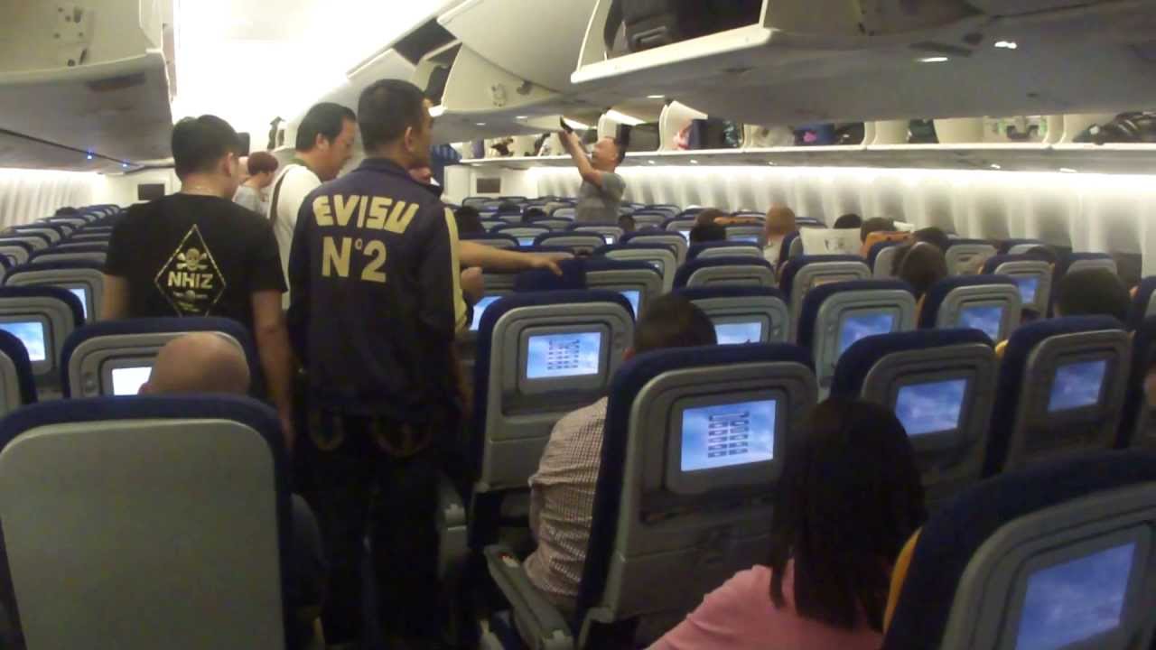 Flying Lufthansa Boeing 747-8 from Hong Kong to Frankfurt (part 1)
