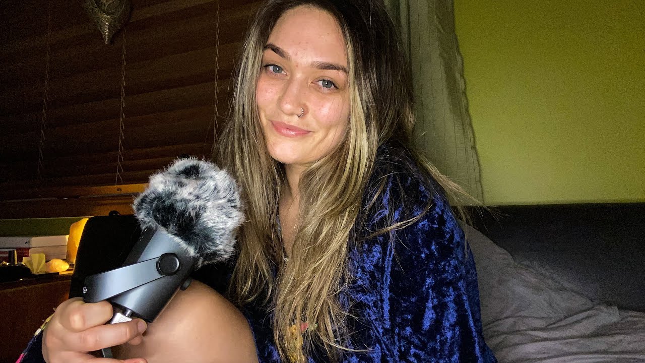 ASMR | Late Night Chat in Bed | Gum Chewing Whisper Ramble | LOFI