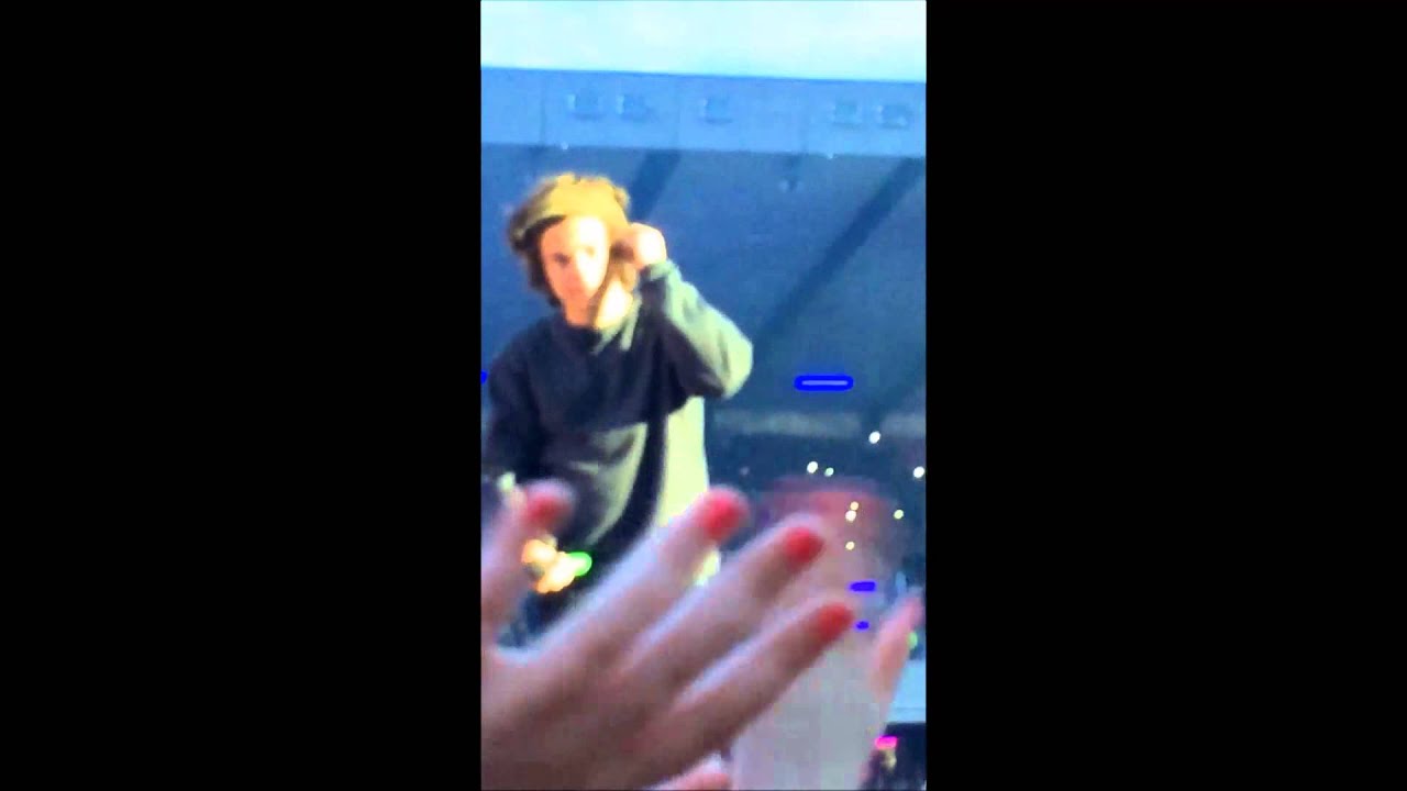 Shake Dat Ass For Me Harry Styles - One Direction WWA Tour Murrayfield Edinburgh