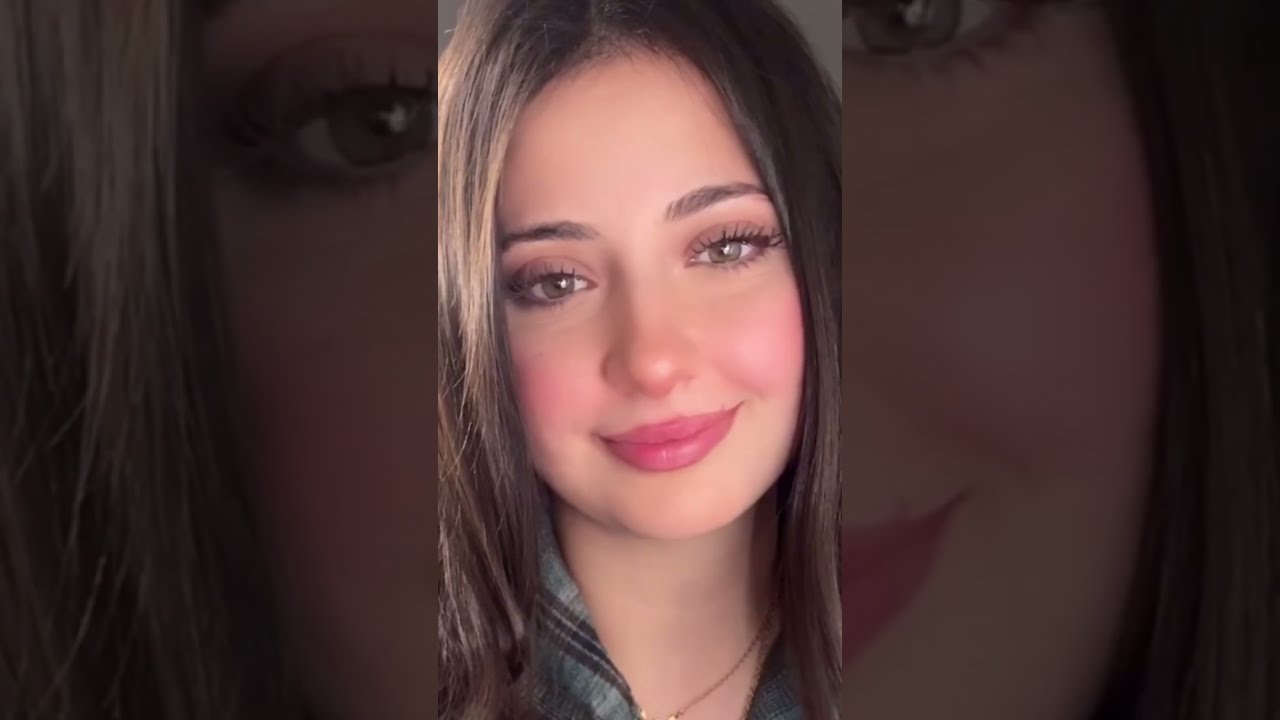 #4314 #stunning beauty @ Felize Periscope vlog