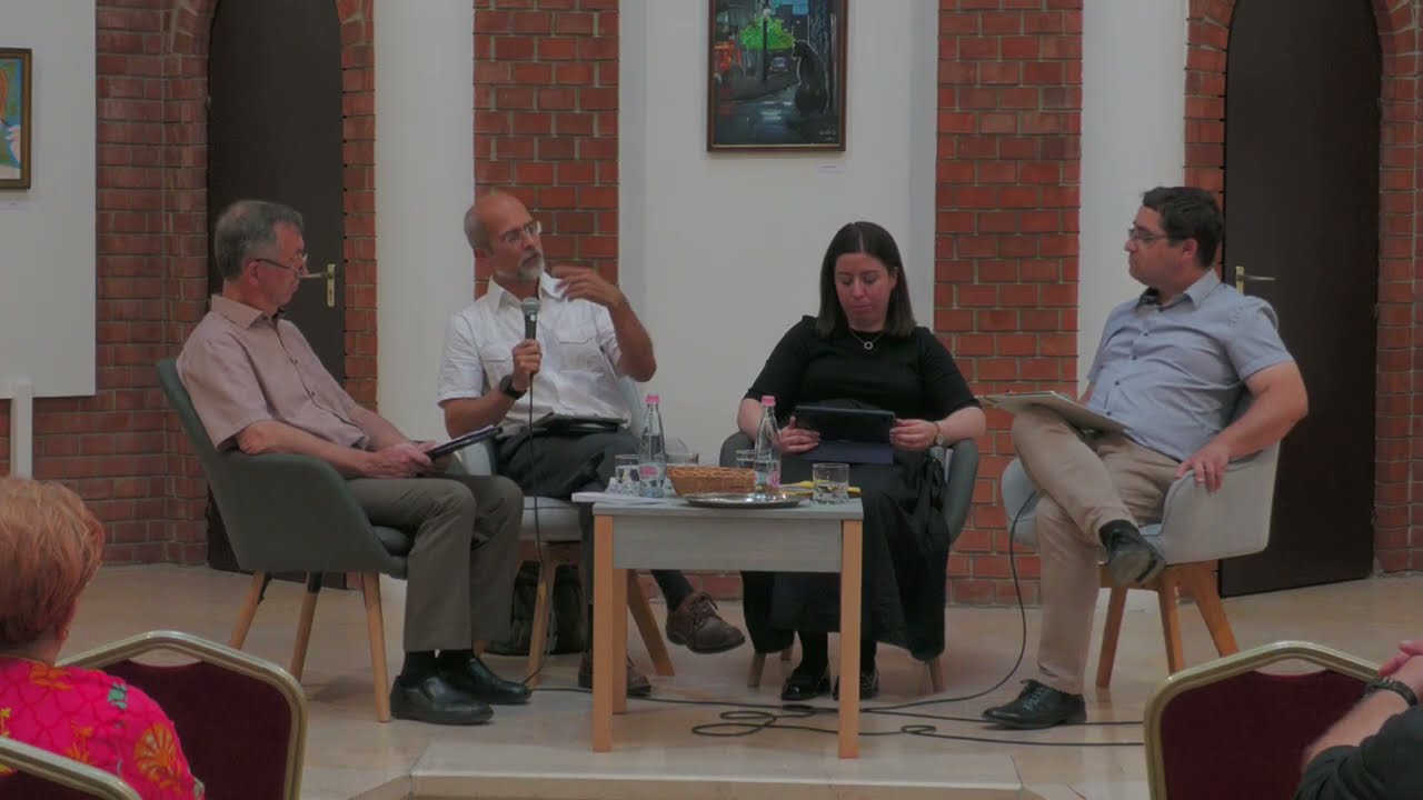 Teol&oacute;gusok klubja - B&eacute;k&eacute;s V&aacute;ros