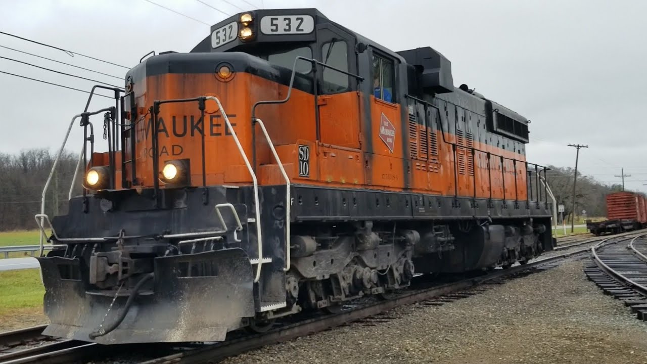 Chasing the Whitewater Valley Railroad Polar Express Train