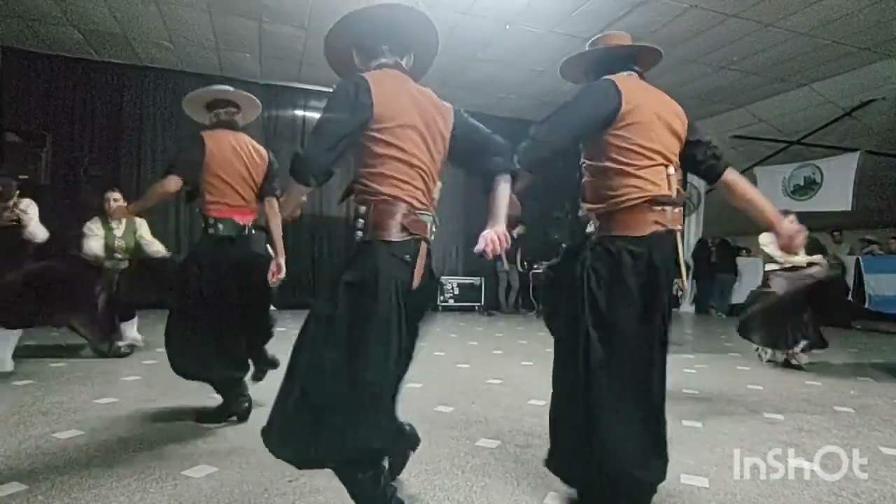 POR LA HUELLA- JUVENILES EN LA RURAL (26/4/15)