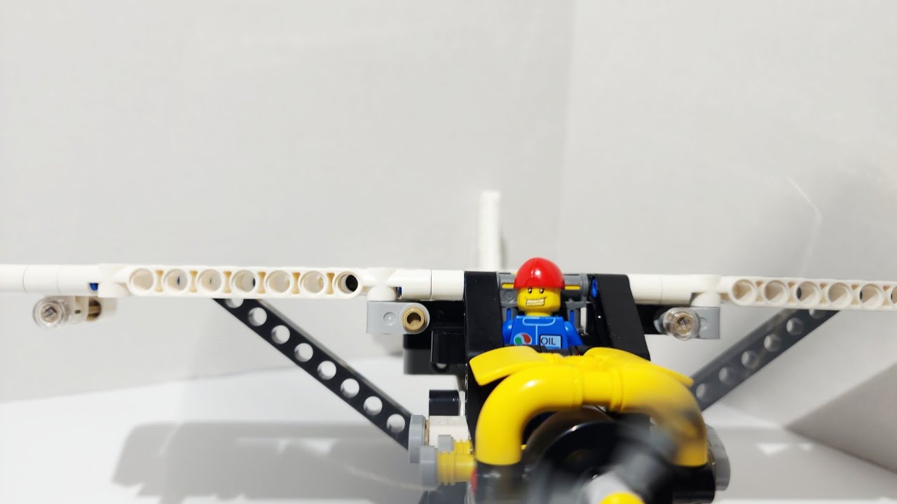 LEGO TECHNIC BUSH PLANE Stop Motion Build