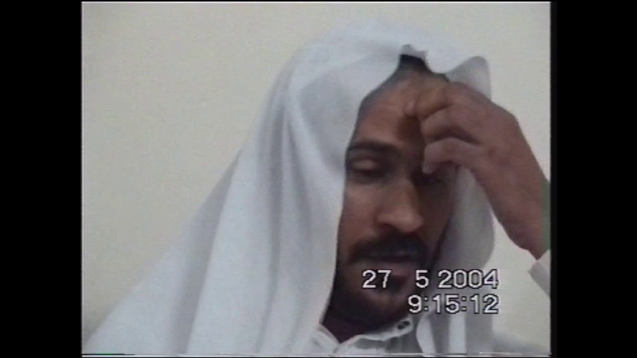 احتفال للنبي محمد ص القائمين عليه الشباب في شقة محمد بونعيم بتاريخ27/5/1425
