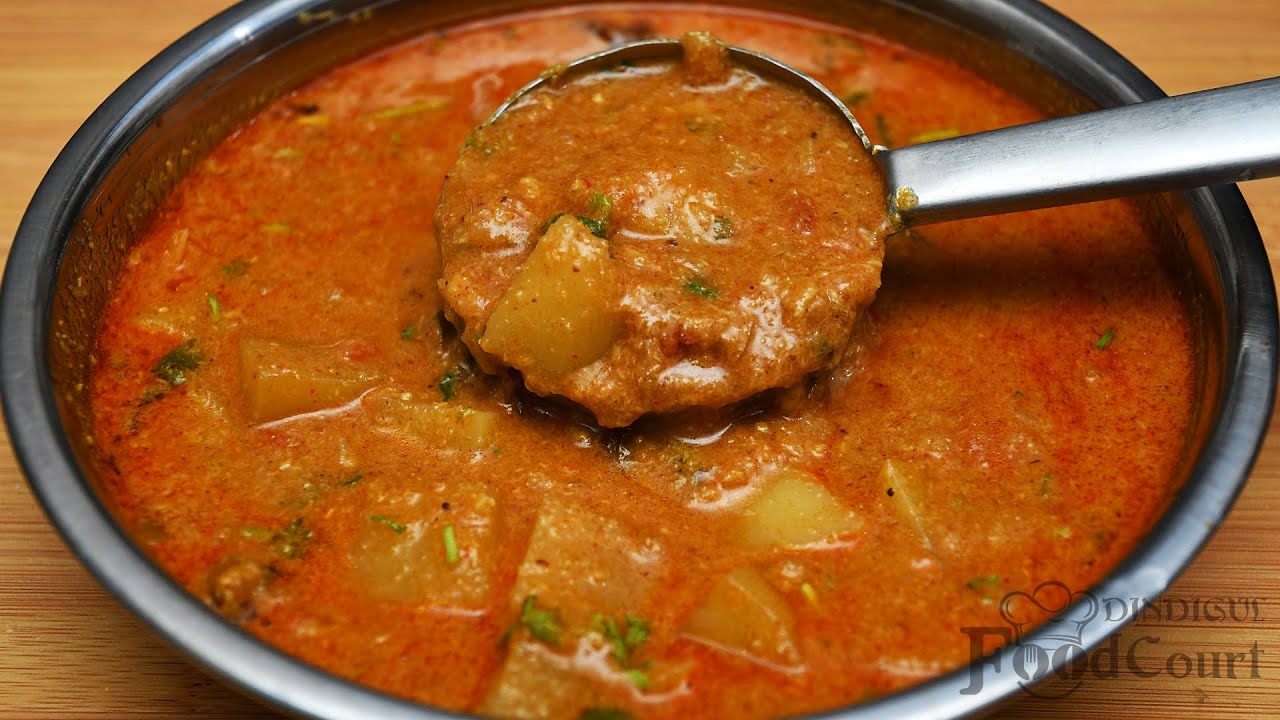Potato Kurma for Chapati, Poori/ Potato Kurma / Aloo Curry