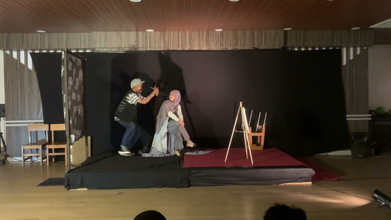 pertunjukan teater Pelukis dan wanita