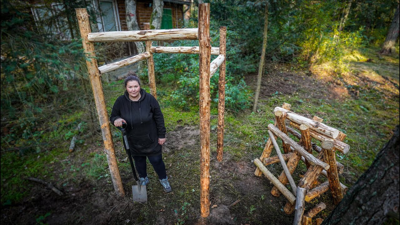 Toilettenhaus im Wald - Die Grundpfeiler