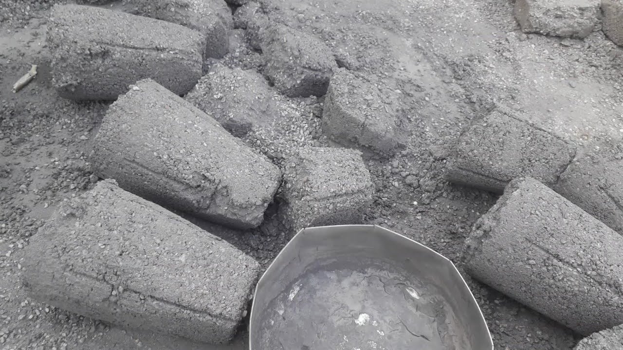 Charcoal grainy cylinder crumble satisfying ASMR video 📷
