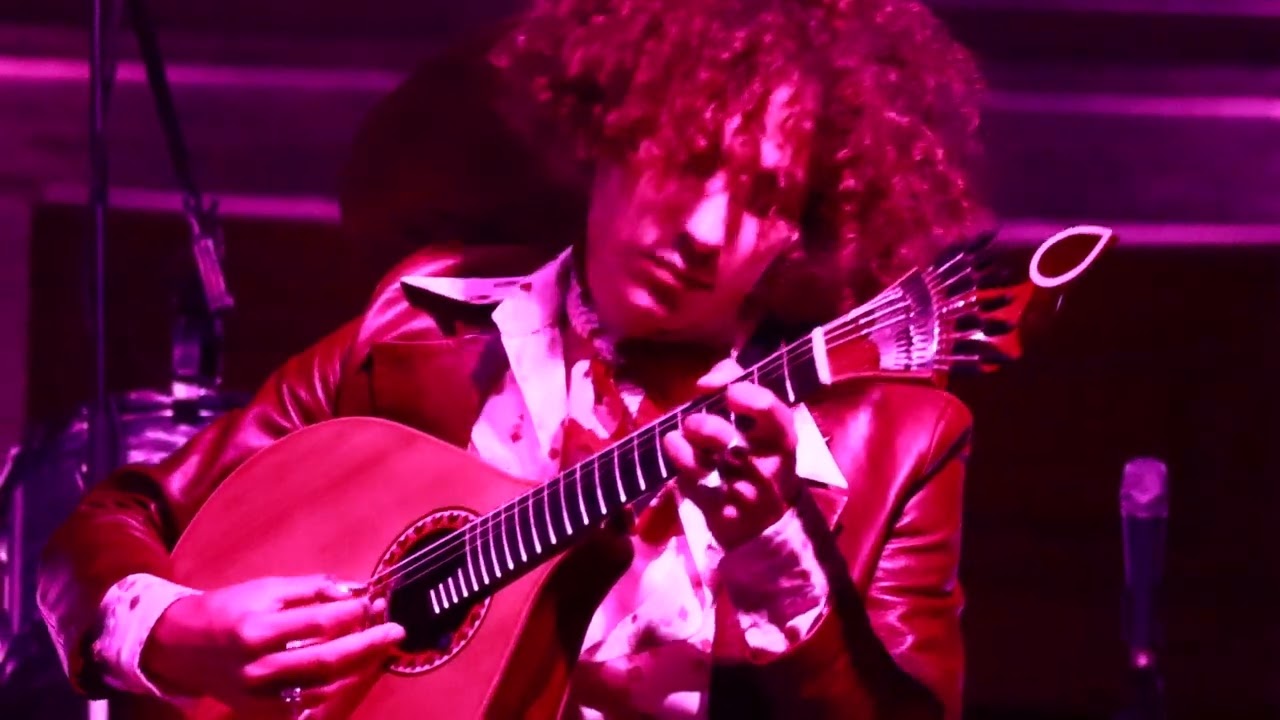 Gaspar Varela à Guitarra Portuguesa