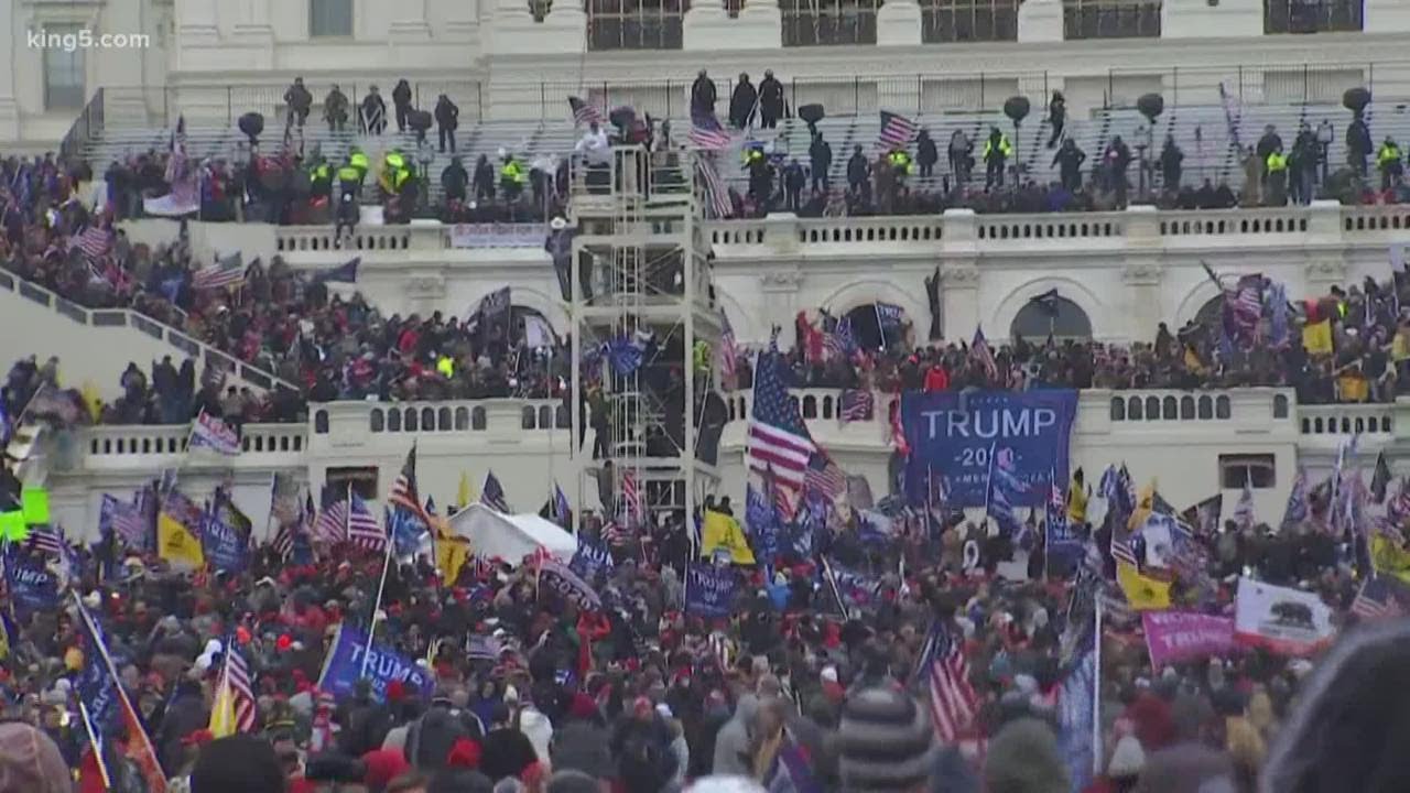 2 Seattle officers on leave after reports they were in DC during US Capitol riots Wednesday