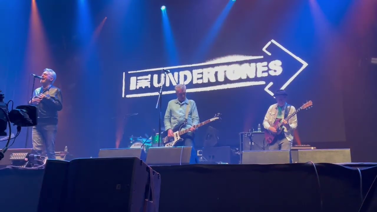 Thrill Me - The Undertones - Shiiine On Minehead Skyline Stage - 15 November 2025