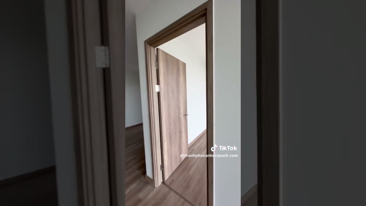 Review biệt thự kho&aacute;ng n&oacute;ng Mori Onsen Landmark Ecopark tr&ecirc;n cao nằm ngay kế cận 14 bể kho&aacute;ng n&oacute;ng