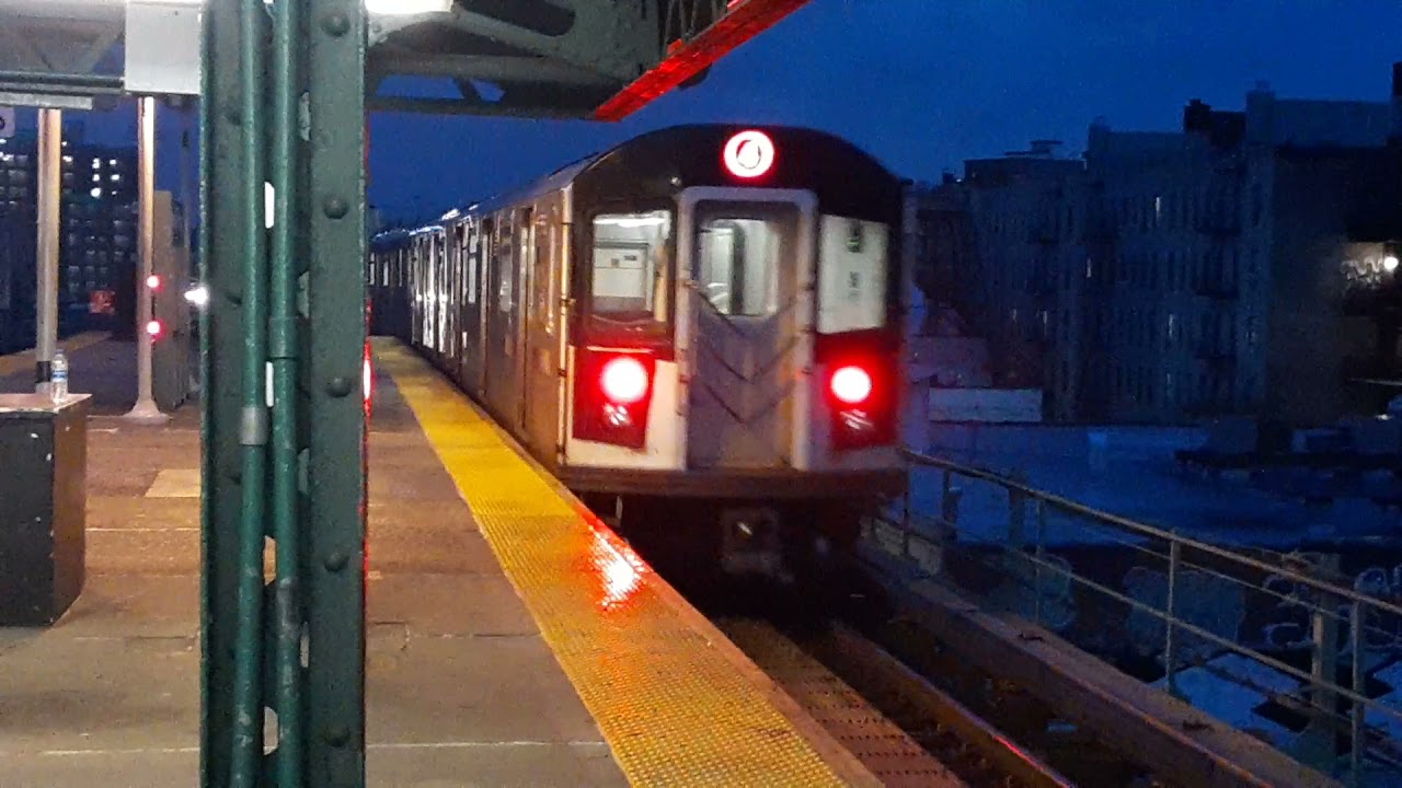 (4) Train Action at Burnside Avenue