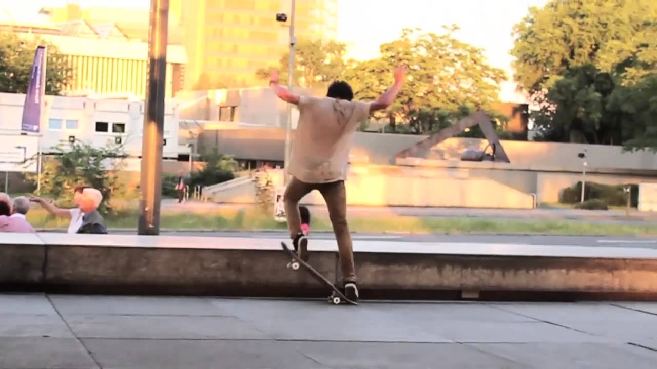 Alessandro Magnani Part | Converse EFD Days 2012 | skatedeluxe | Skateboard Video