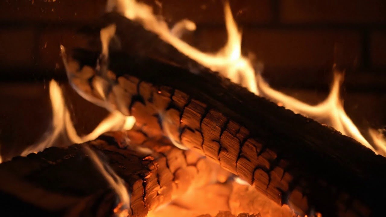 Cozy Café Firelight ☕🔥 Calm Night Atmosphere for Relaxation & Sleep