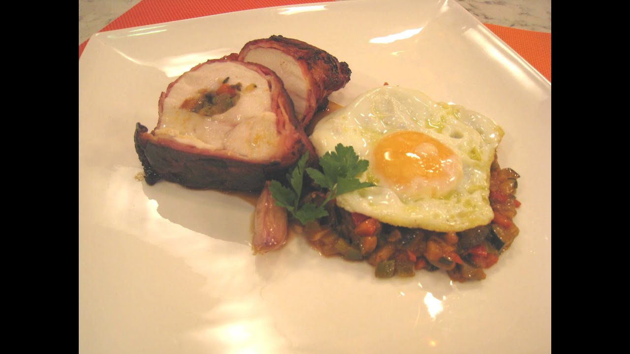 Cómetelo |  Huevos fritos con pisto y pollo