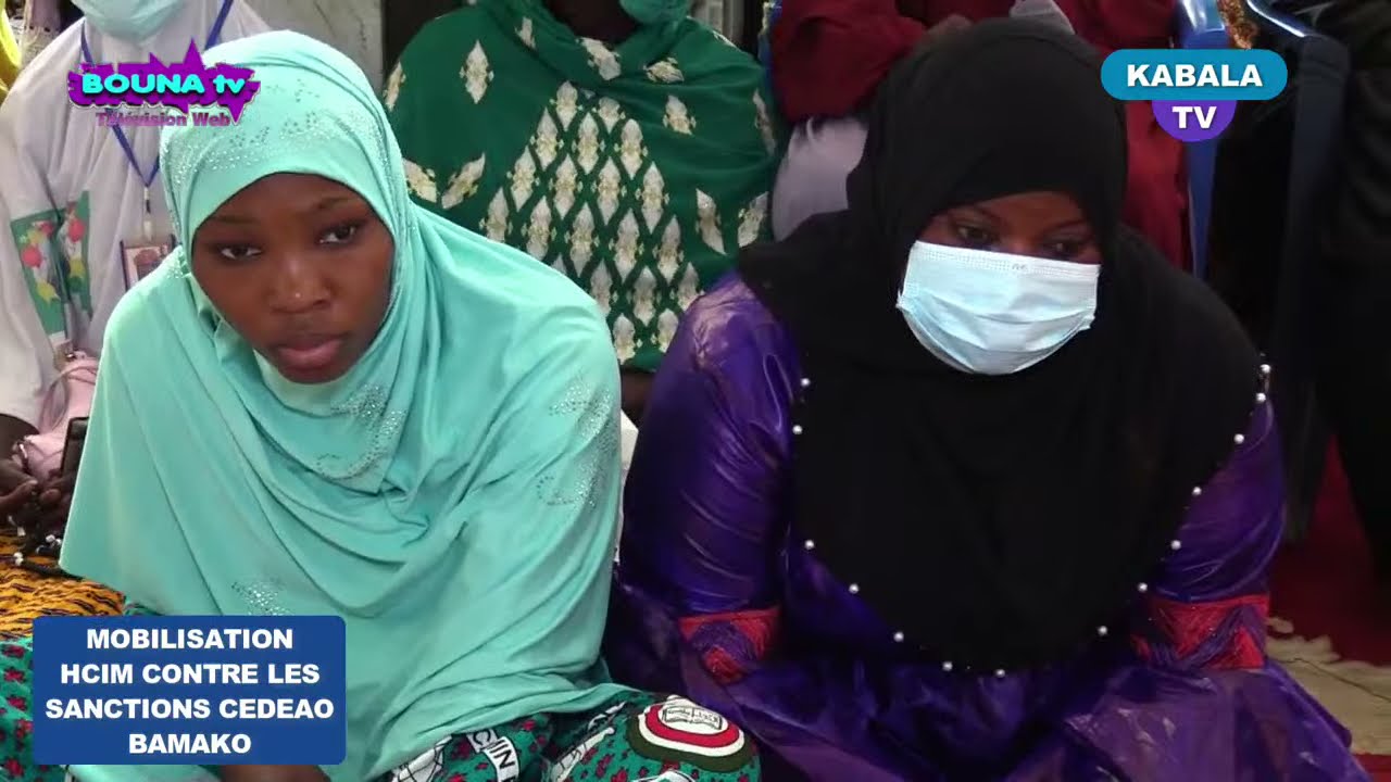 Démonstration de force dans la Grande Mosquée de Bamako du HCIM contre les sanctions CEDAO.