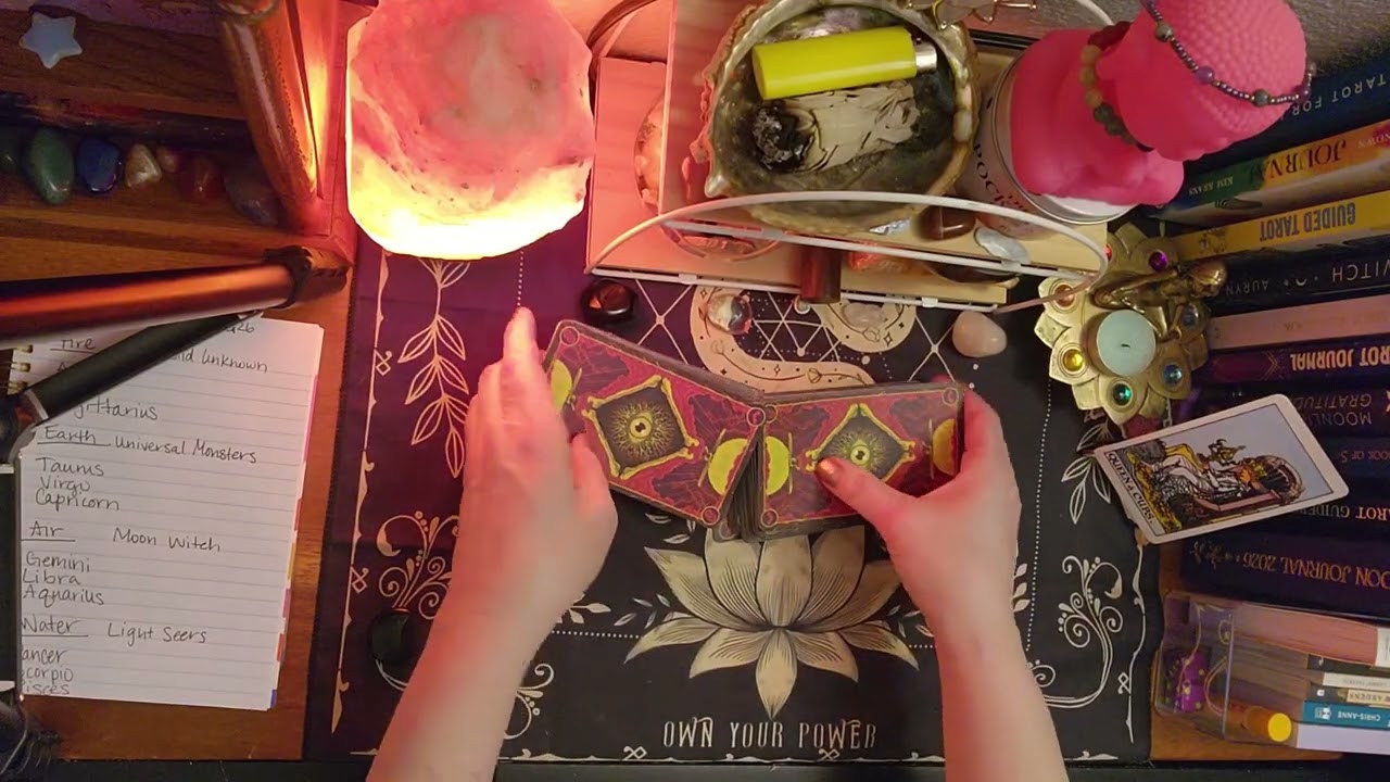 Tarot Tuesday #1 - Single(ish) Card Pull All Signs /4 Elements 4 Decks - The week ahead