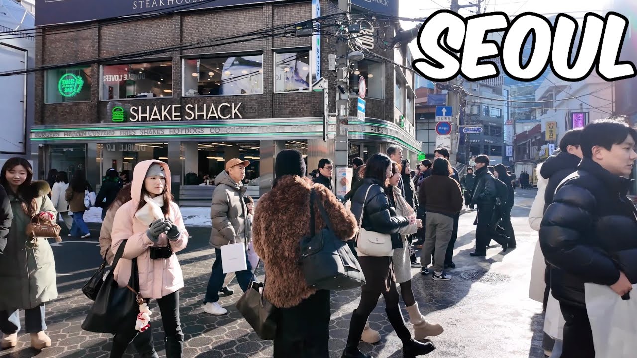 Seongsu-dong Cafe Street Walking Tour. Seoul City Korea 4k City Tour
