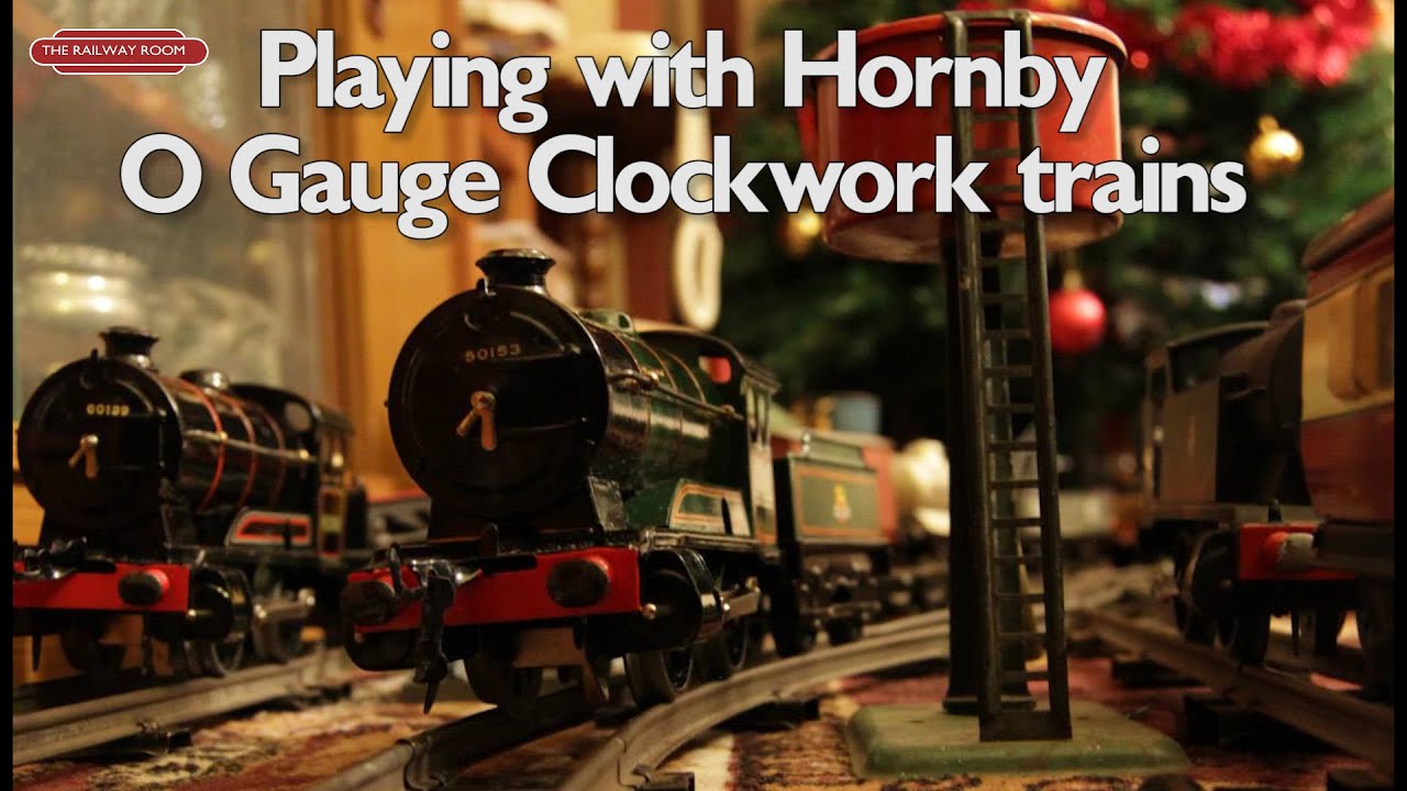 Playing with Hornby O Gauge Clockwork Trains at Christmastime | The Railway Room