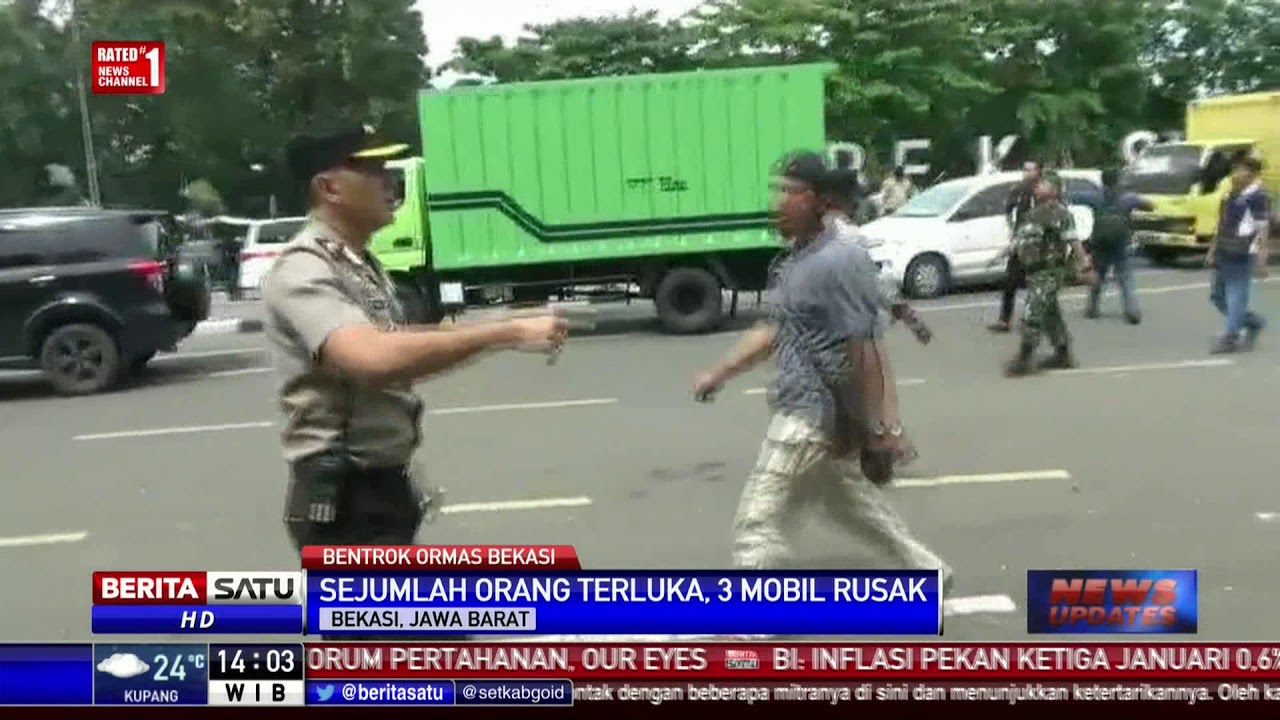 Demo Ormas di Bekasi Berakhir Bentrok
