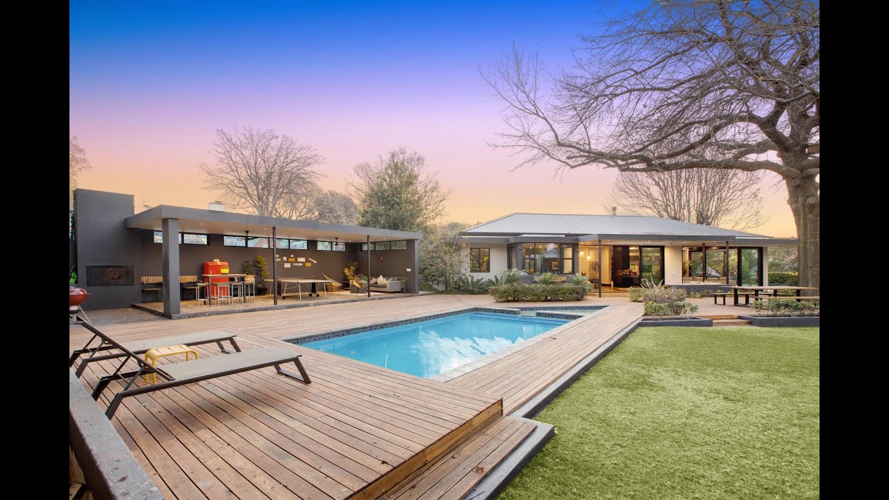 6 Fife Ave, Craighall Park