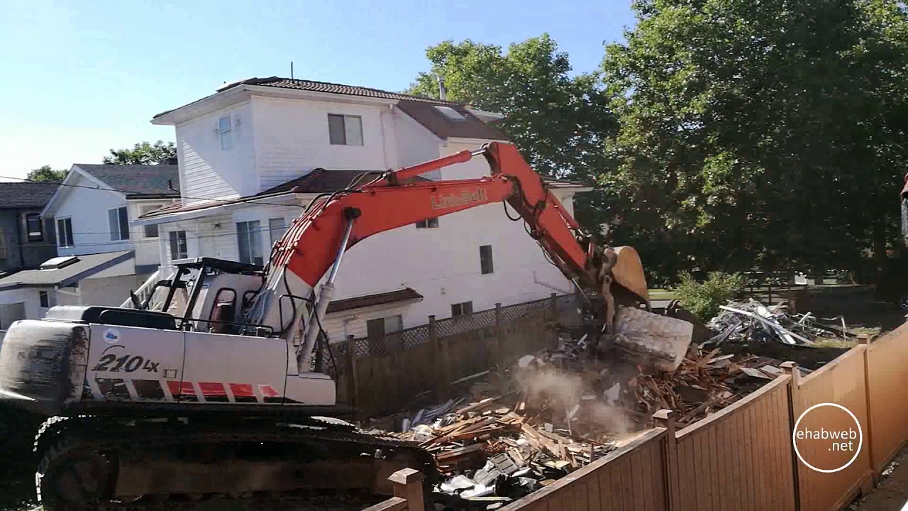 Home Demolition Time lapse