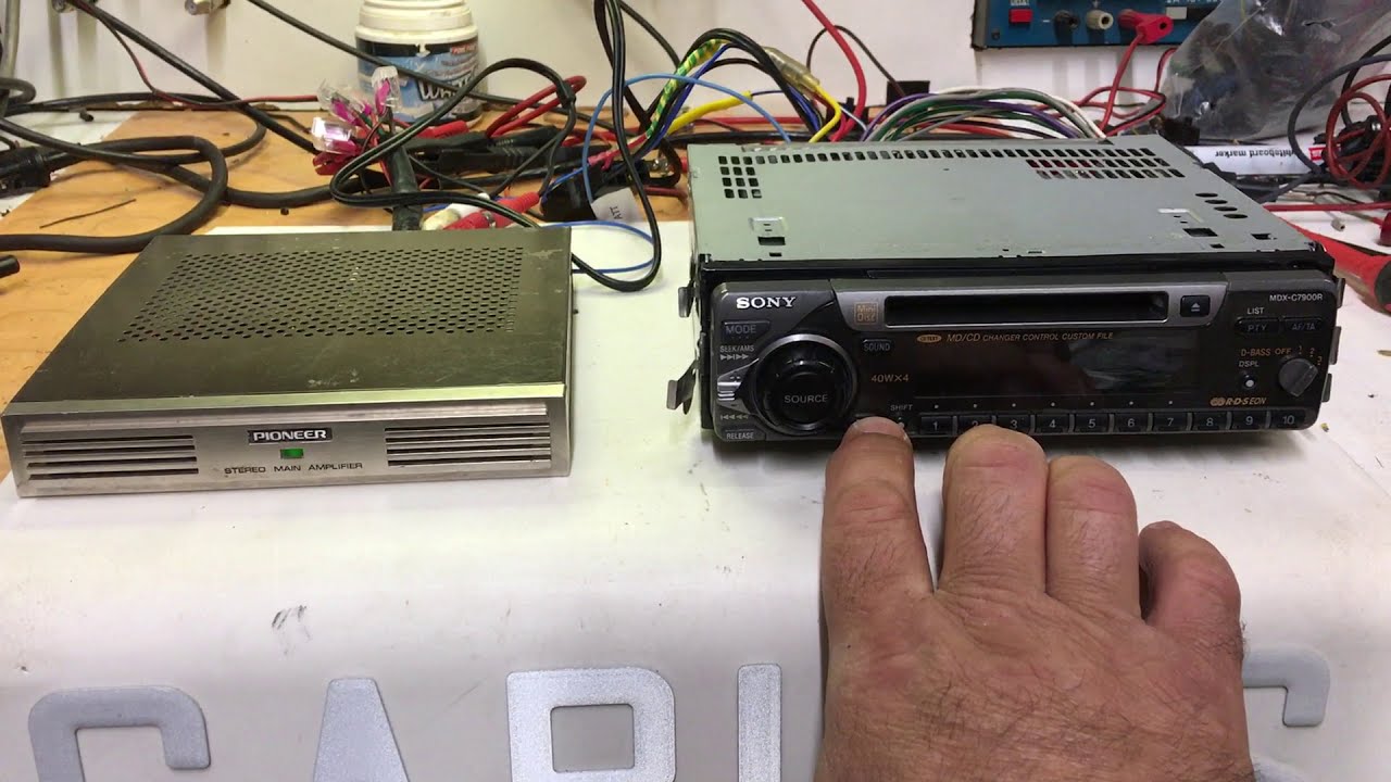Modification Ampli Pioneer GM4 RCA Plugs