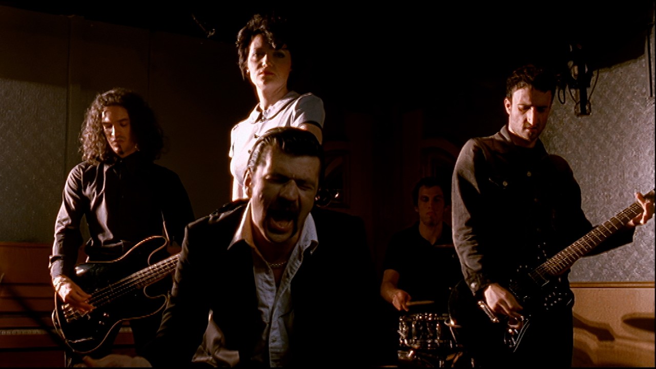 Black Strobe - I'm A Man HD