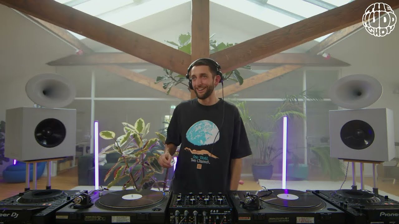 Hamish Cole | themuddshow x Dimensions