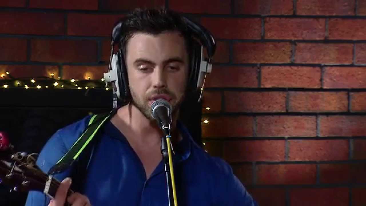 Runabay perform 'Praise You' by Fatboy Slim