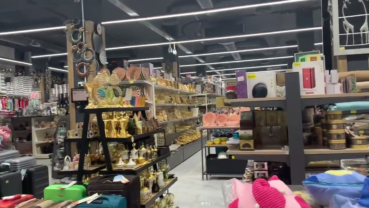 جولة في اجمل مناطق بغداد /الاعظمية شارع الضباط واكبر سوبر ماركت في الاعظمية (المتسوق ماركت)