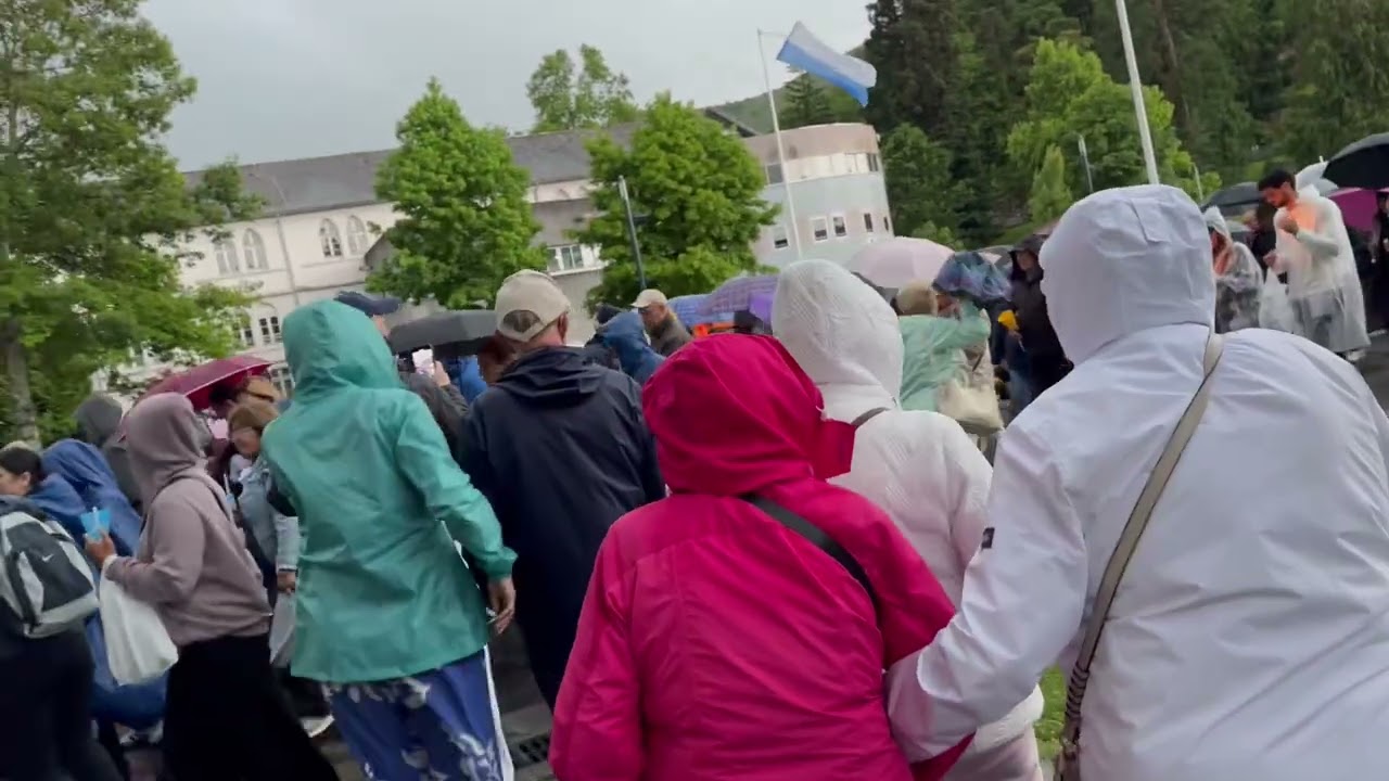 Prisecion de antorchas Lourdes, Francia 