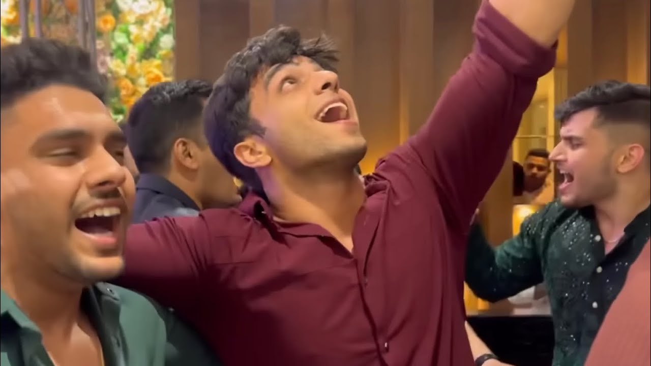 Dj tod diya , Naach naach kr 😍😂 PAGAL PANTI 🥵