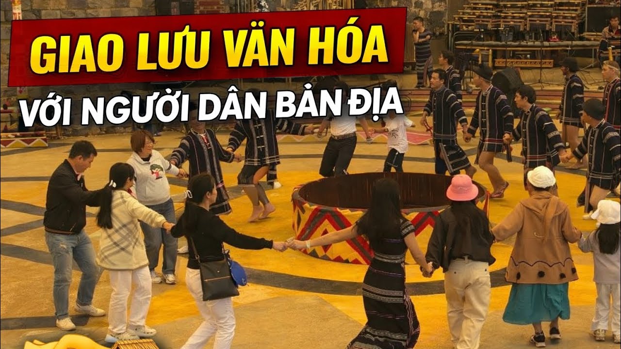 Chưa từng nghĩ buổi giao lưu lại sôi nổi thế này với chính người bản địa Tây Nguyên ở đây.