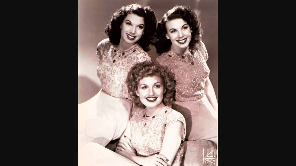 The Dinning Sisters - Wave To Me My Lady (c.1946).
