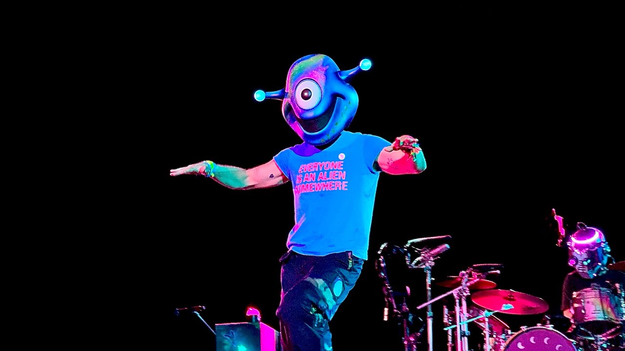 Coldplay - Clocks & Something Just Like This (Live from Music and the Spheres World Tour 2024)