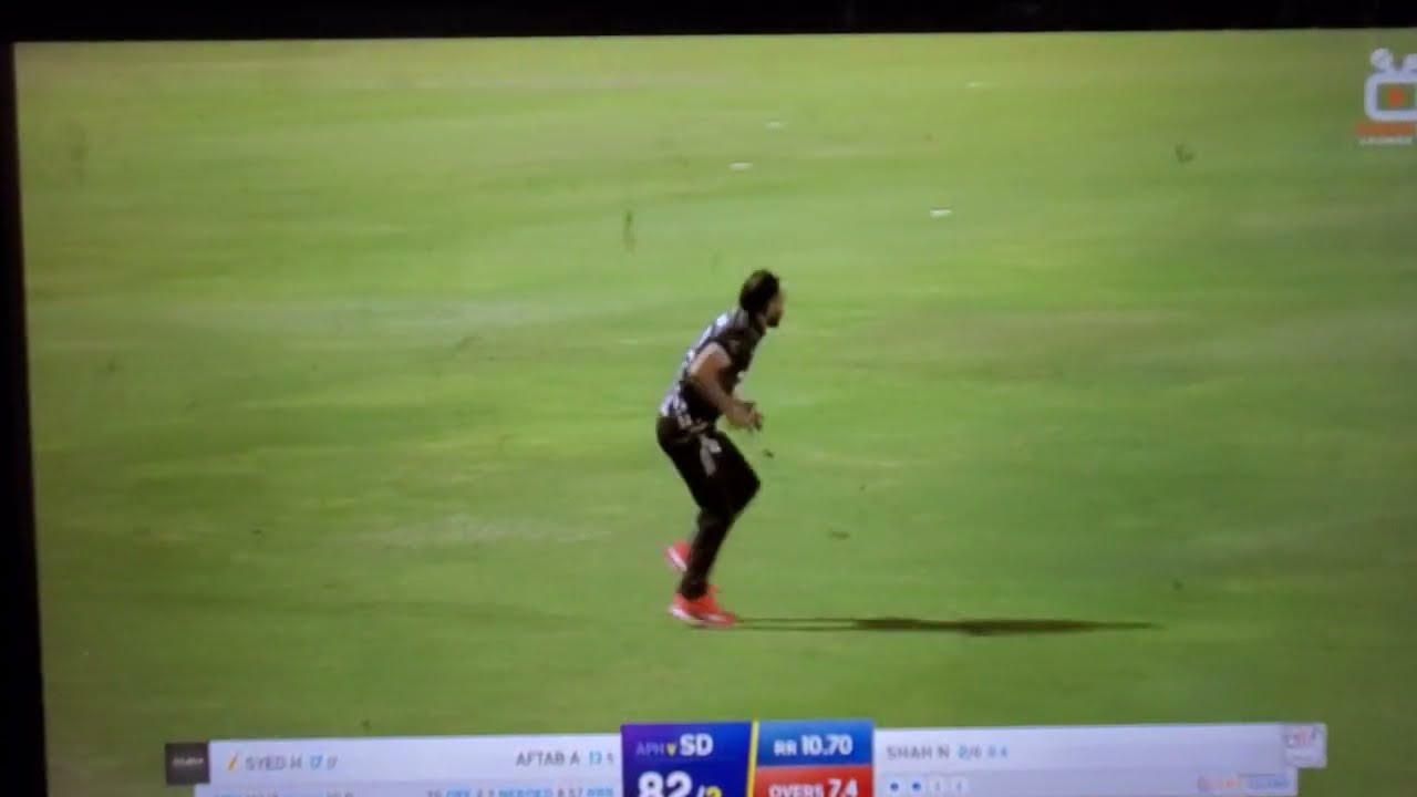 SYED HAIDER SHAH   R=36  B=23 NOT OUT  USH ICCA i10 DIBAI  7 DISTRICTS TEAM vs ALIF PHARMA