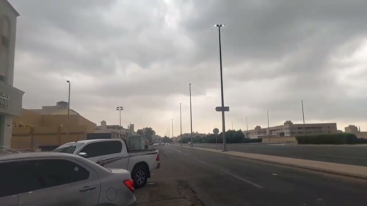 أجواء ممطرة وروعة بشمال جدة😍⛈️....#امطار #جدة #أمطار_الخير 